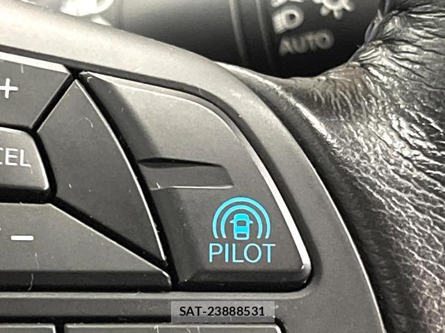 Nissan X-TRAIL 2018-06 8647309-4