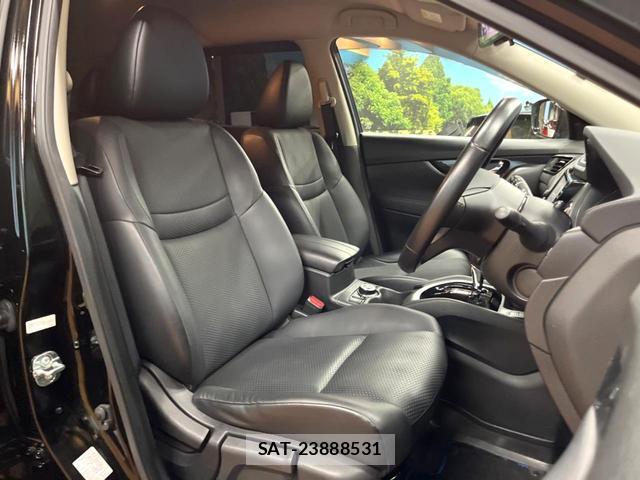 Nissan X-TRAIL 2018-06 8647309-7