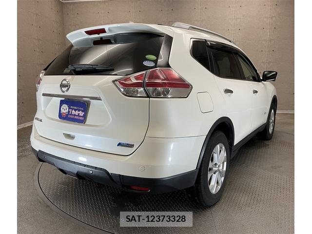 Nissan X-TRAIL 2015-06 8647729-1