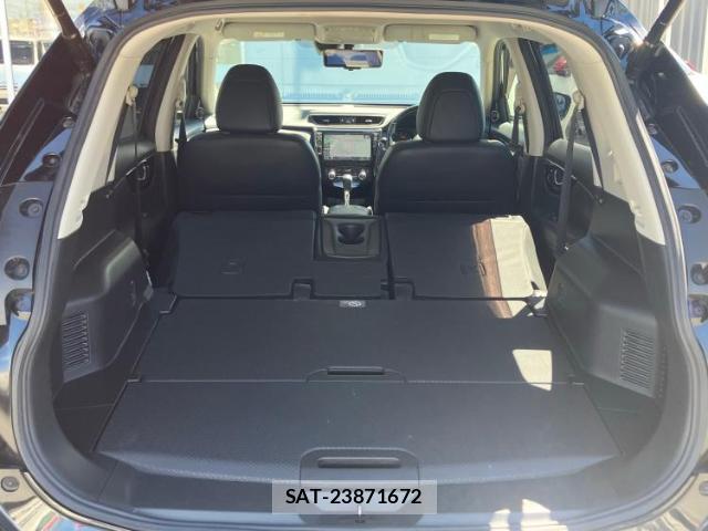 Nissan X-TRAIL 2019-09 8647817-7