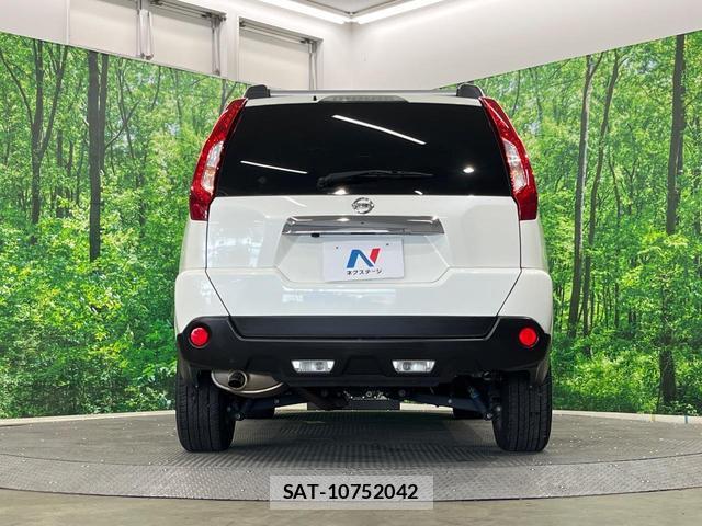 Nissan X-TRAIL 2013-07 8647836-14