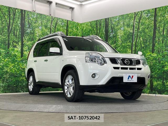 Nissan X-TRAIL 2013-07 8647836-15