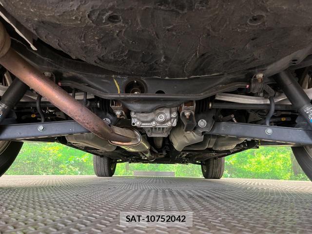Nissan X-TRAIL 2013-07 8647836-18