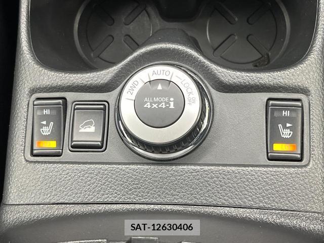 Nissan X-TRAIL 2015-08 8647863-4
