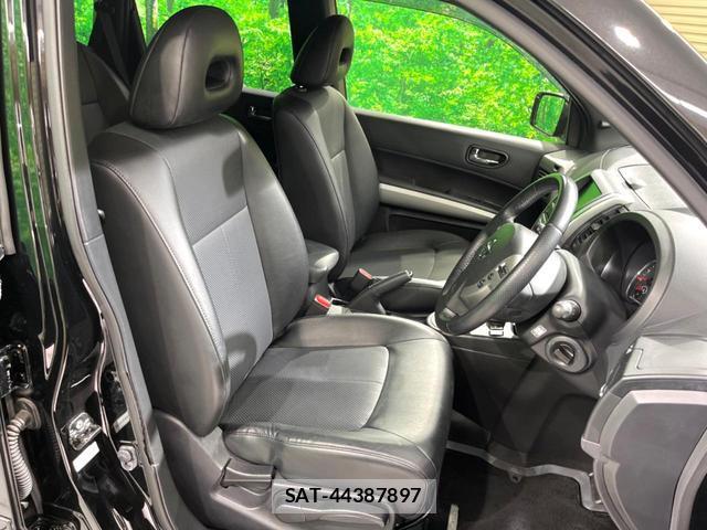 Nissan X-TRAIL 2013-01 8647987-7