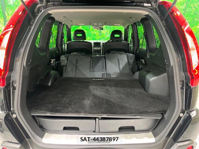 Nissan X-TRAIL 2013-01 8647987-9