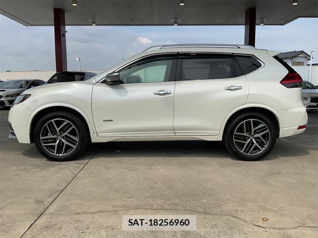 Nissan X-TRAIL 2018-09 8648126-4