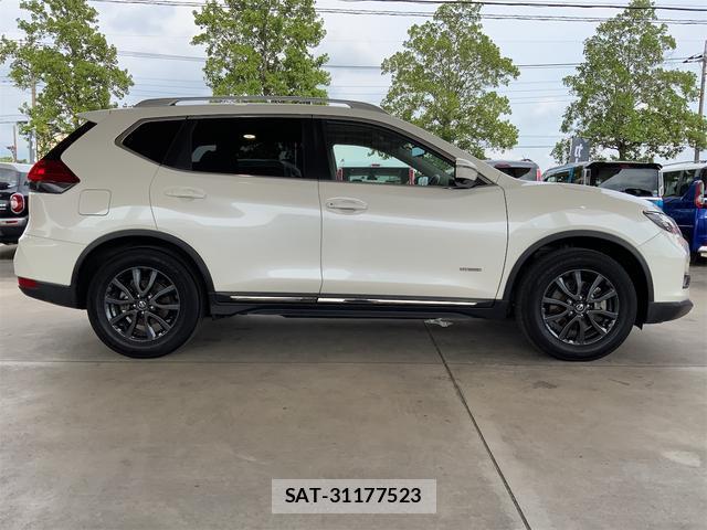 Nissan X-TRAIL 2020-11 8648130-3