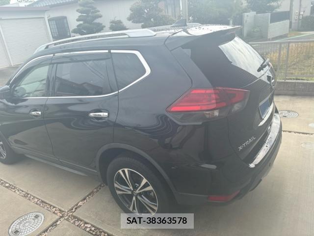 Nissan X-TRAIL 2017-09 8648434-1