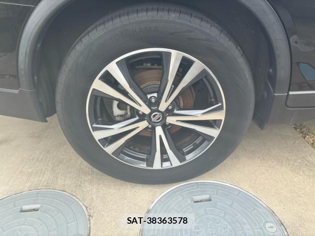 Nissan X-TRAIL 2017-09 8648434-13