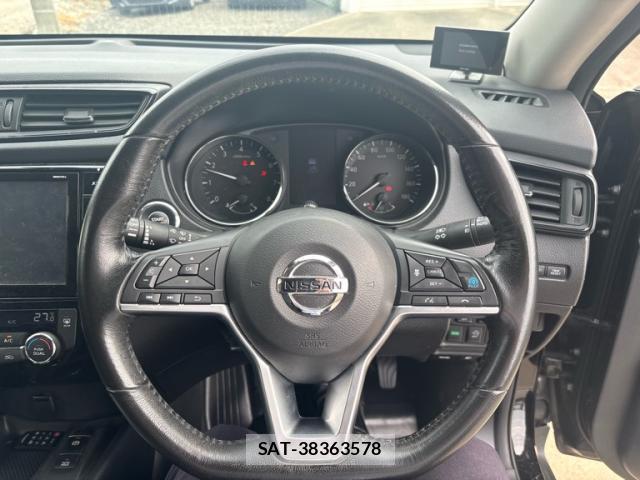 Nissan X-TRAIL 2017-09 8648434-16