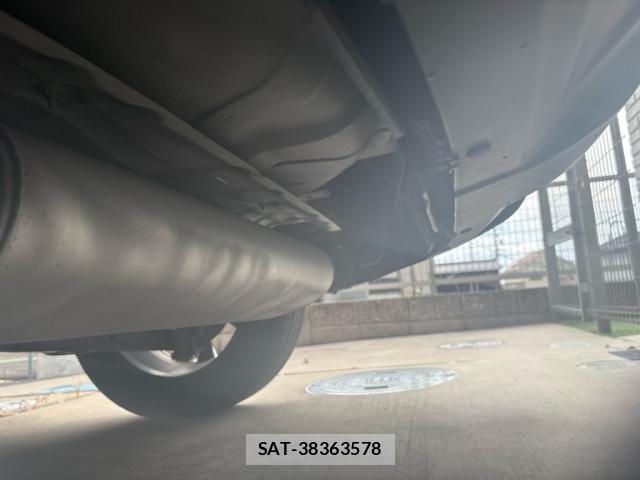 Nissan X-TRAIL 2017-09 8648434-5