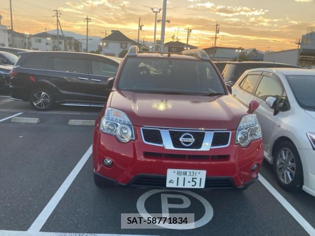 Nissan X-TRAIL 2013-10 8648505-1