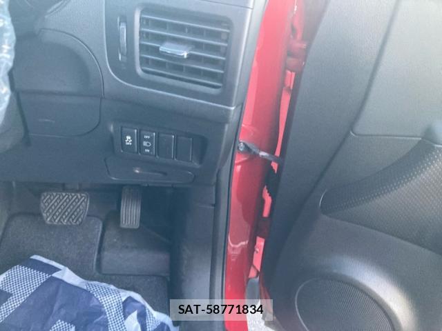 Nissan X-TRAIL 2013-10 8648505-16