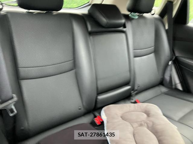 Nissan X-TRAIL 2015-09 8648555-11