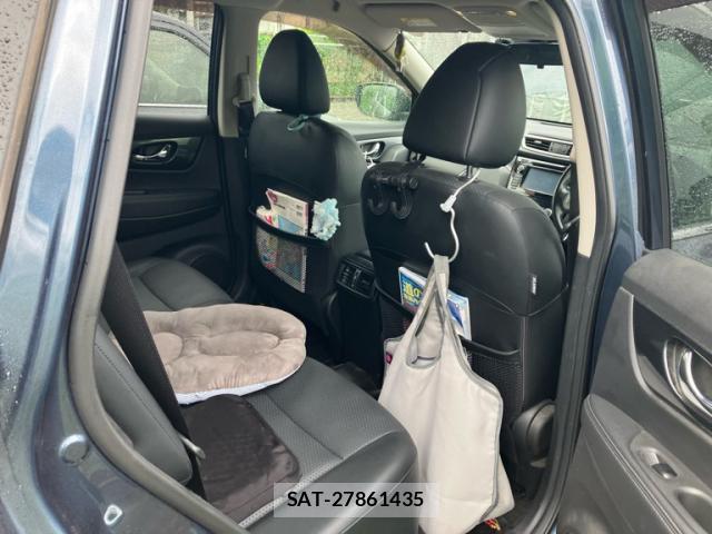 Nissan X-TRAIL 2015-09 8648555-14