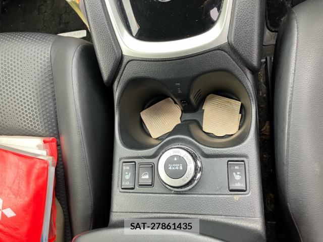 Nissan X-TRAIL 2015-09 8648555-19