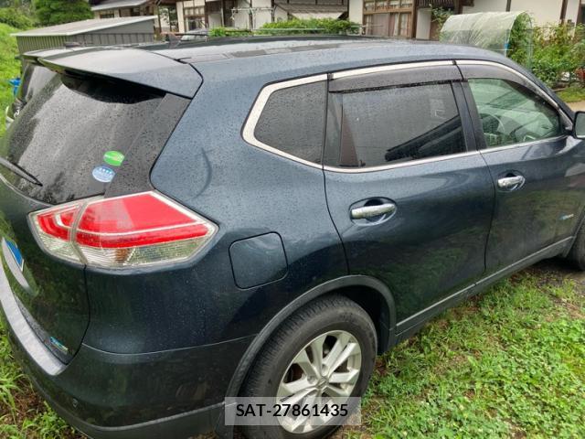 Nissan X-TRAIL 2015-09 8648555-4