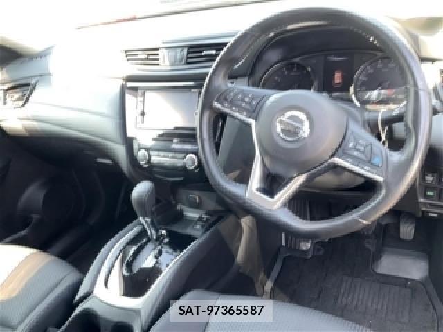 Nissan X-TRAIL 2018-09 8649020-2