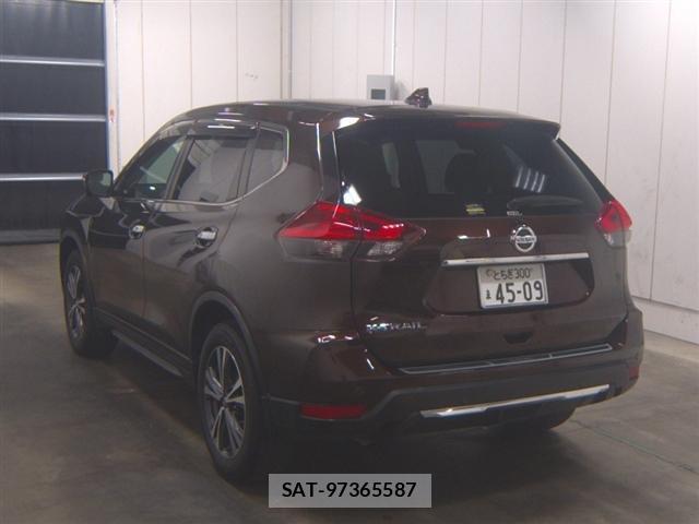 Nissan X-TRAIL 2018-09 8649020-4