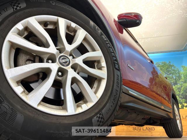 Nissan X-TRAIL 2017-09 8649326-12