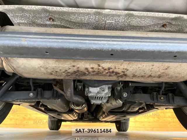 Nissan X-TRAIL 2017-09 8649326-18