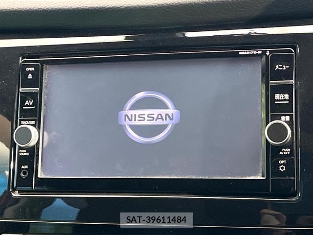 Nissan X-TRAIL 2017-09 8649326-2