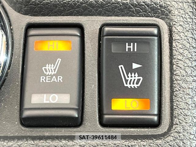Nissan X-TRAIL 2017-09 8649326-6