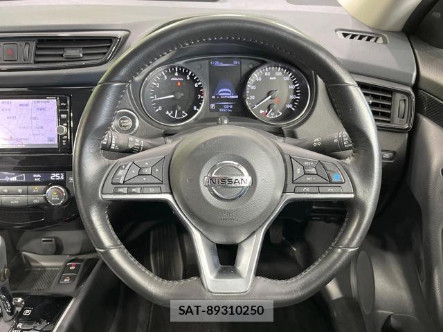 Nissan X-TRAIL 2018-03 8650015-10