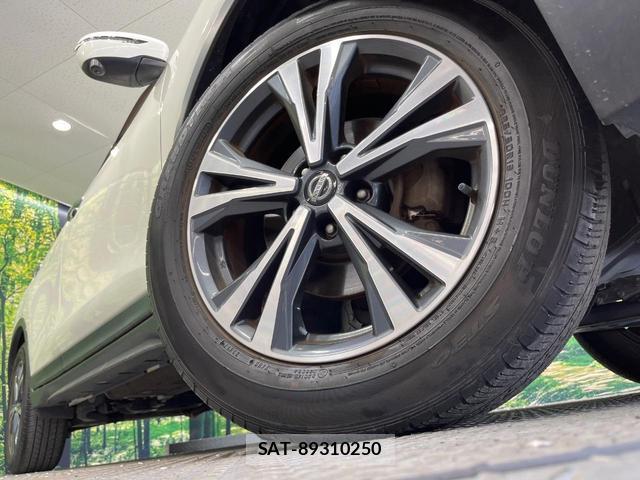 Nissan X-TRAIL 2018-03 8650015-12