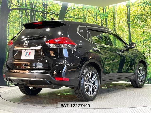 Nissan X-TRAIL 2017-09 8650743-15