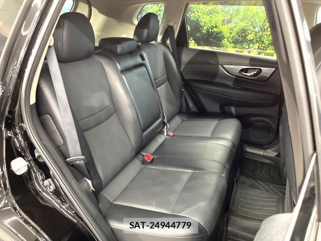 Nissan X-TRAIL 2015-05 8651105-8