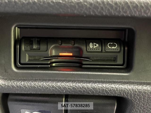 Nissan X-TRAIL 2014-03 8651507-6