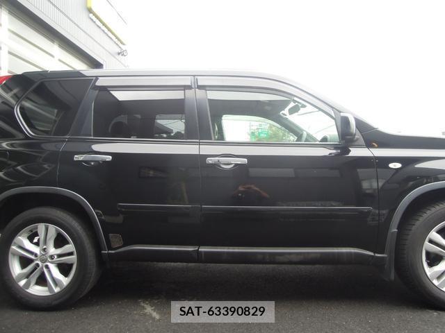 Nissan X-TRAIL 2010-10 8651556-3