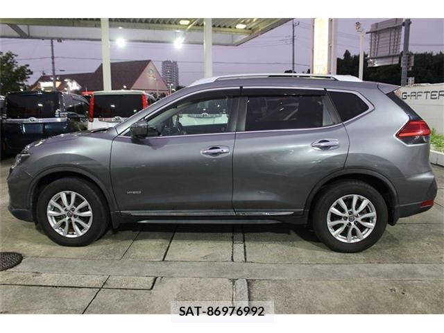 Nissan X-TRAIL 2018-07 8651916-9