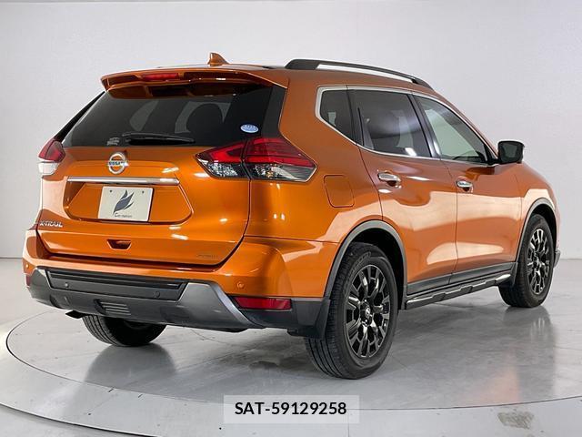 Nissan X-TRAIL 2017-08 8652721-1