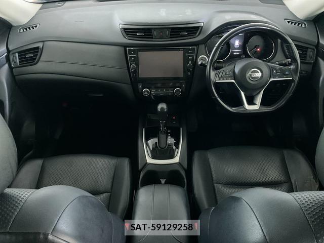 Nissan X-TRAIL 2017-08 8652721-11