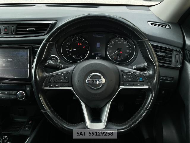 Nissan X-TRAIL 2017-08 8652721-12
