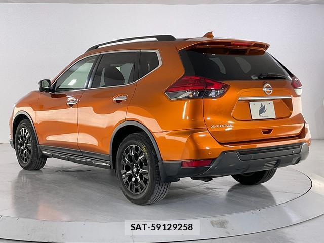 Nissan X-TRAIL 2017-08 8652721-4