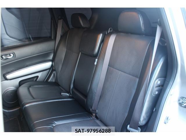 Nissan X-TRAIL 2014-06 8652863-7