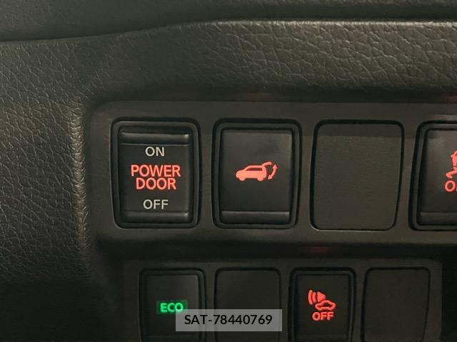 Nissan X-TRAIL 2019-09 8653003-16