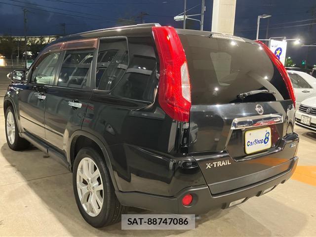 Nissan X-TRAIL 2011-08 8653009-1