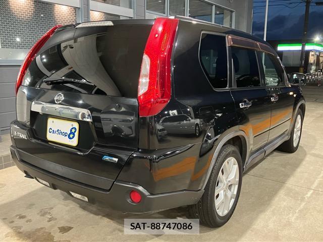 Nissan X-TRAIL 2011-08 8653009-5