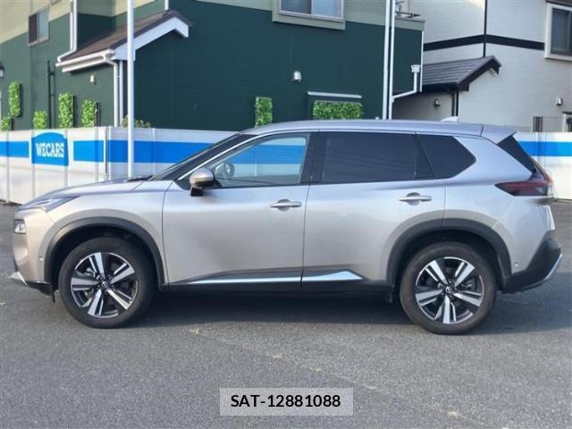 Nissan X-TRAIL 2024-08 8653598-1