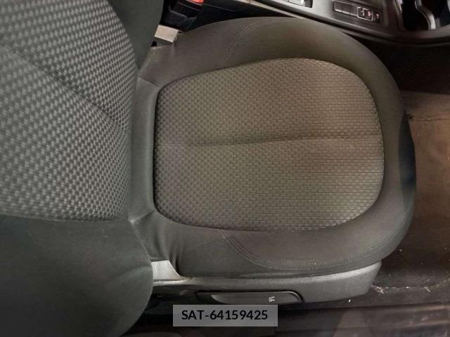 Bmw X1 2018-03 8649009-12