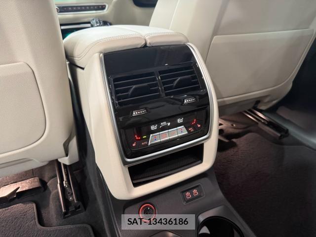 Bmw X7 2022-02 8650152-13