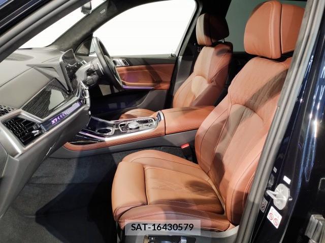 Bmw X7 2023-12 8652083-10