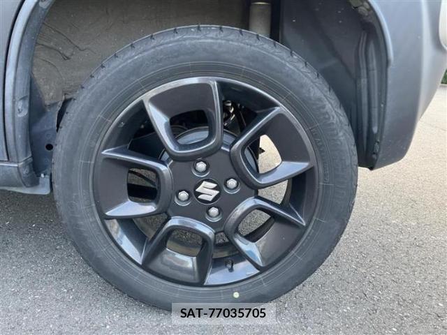 Suzuki X BEE 2018-07 8648181-17