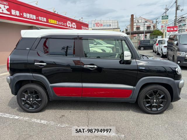 Suzuki X BEE 2021-12 8651547-10