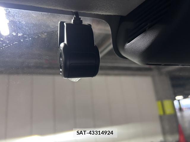 Suzuki X BEE 2023-11 8652817-18